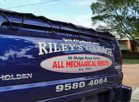 Car at Riley's Garage Oatley